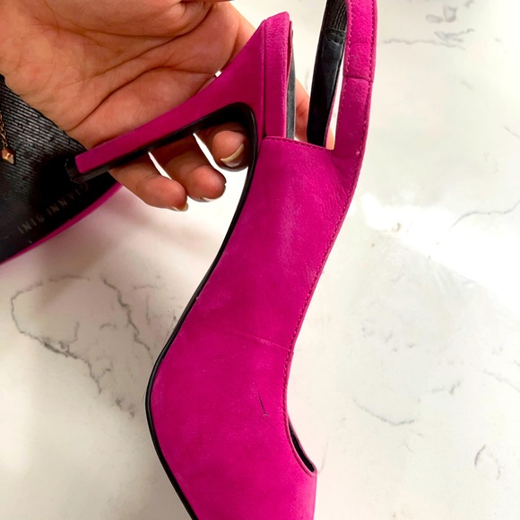 Pointy Fuchsia Heels 💓 - Picture 4 of 5